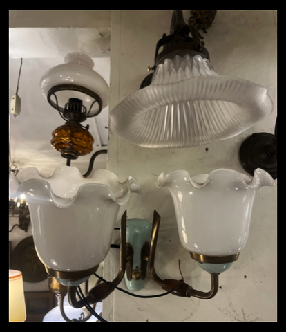 II.3849 APLIQUÉ DE OPALINA