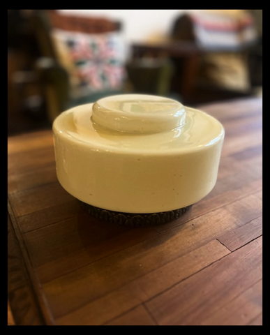 II.3853 PLAFÓN DE OPALINA AMARILLA