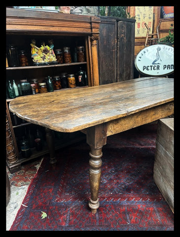 I.4489 MESA CON ESQUINAS CURVAS