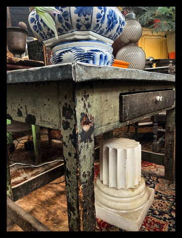 I.4516 MESA CUBIERTA DE ACERO