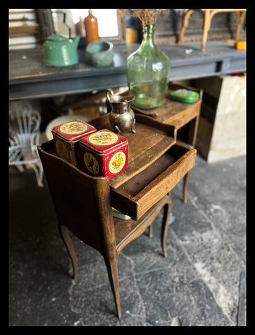 I.4501 PAR DE VELADORES FRANCESES DE MADERA