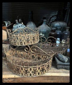 II.3802 JARDINERAS DE FIERRO