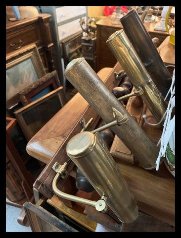 II.3926 LÁMPARAS PARA CUADROS