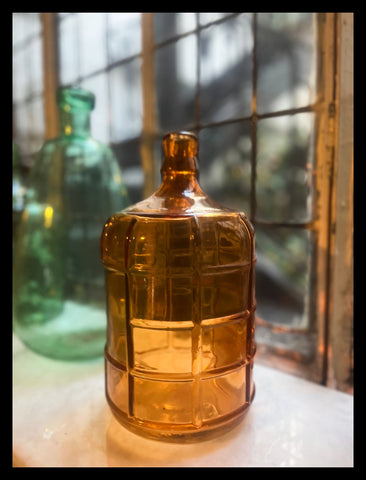 II.3900 BOTELLA ÁMBAR