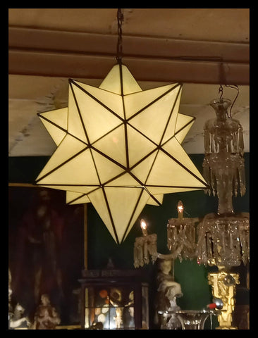 II.3337 LÁMPARA DE ESTRELLA