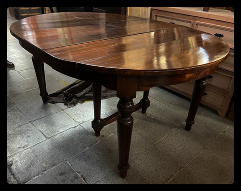 I.4415 MESA OVALADA CON EXTENSIONES