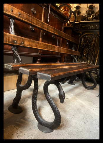 I.4426 BANCA DE SERPIENTE