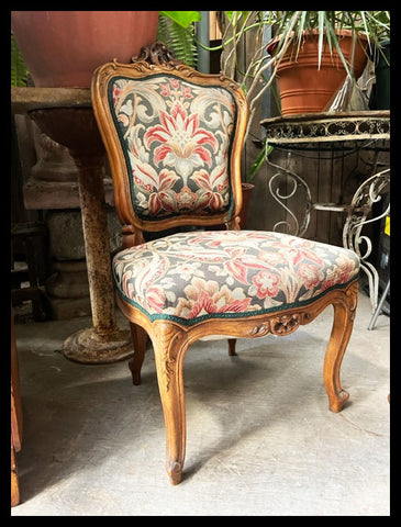 I.4321 PAR DE SILAS TAPIZ FLORES