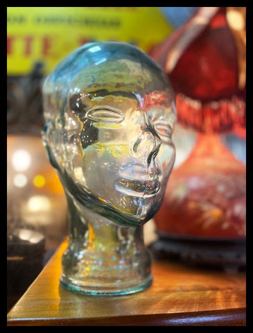 II.3730 CABEZA DE VIDRIO