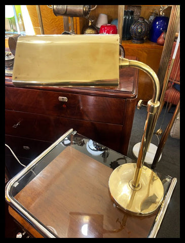 II.3742 LÁMAPRA DE MESA REGULABLE DE BRONCE