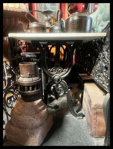 I.4342 PATAS DE FIERRO NEGRAS