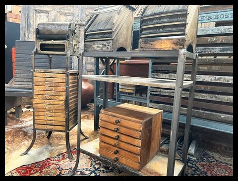 I.4355 MUEBLES DE IMPRENTA