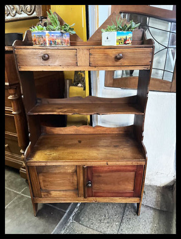 I.4427 MUEBLE DE MADERA BAJO