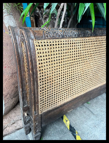 I.4430 CAMA CUJA VALDÉS FREIRE