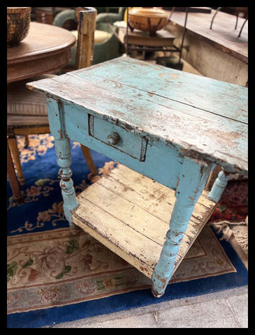 I.4433 MESITA CELESTE CON CAJÓN