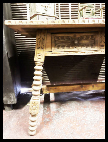 I.4437 MESA CRUZ MONTT TALLADA