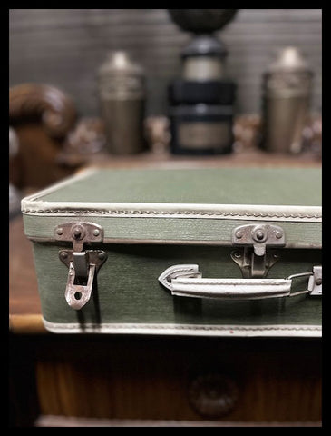 II.3837 CANASTO DE PICNIC ANTIGUO