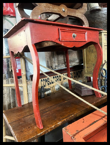 I.4449 MESA ROJA CON CAJÓN