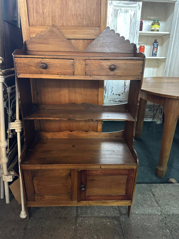 I.5006 PEQUEÑO MUEBLE DE MADERA DE CAMPO