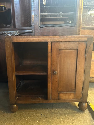 I.5024 VELADOR DE UNA PUERTA