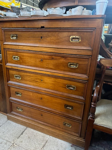 I.5025 CÓMODA ALTA CON TIRADORES DE BRONCE