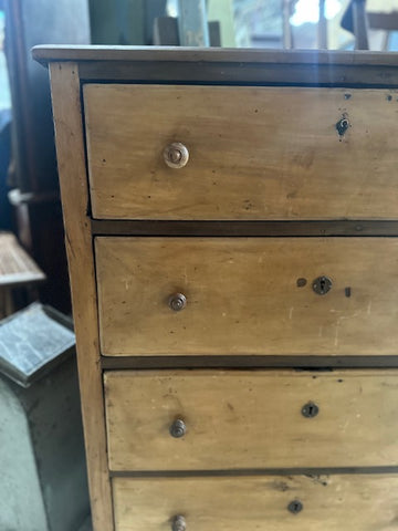 I.5030 CÓMODA ALTA DE CAMPO