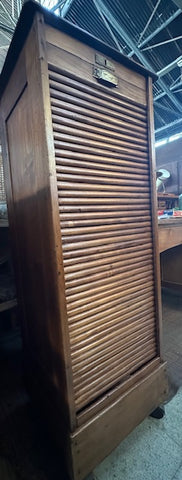 I.5033 FICHERO CON CAJONES