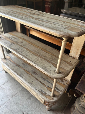 I.5042 MUEBLE PATINADO DE CAMPO FRANCÉS