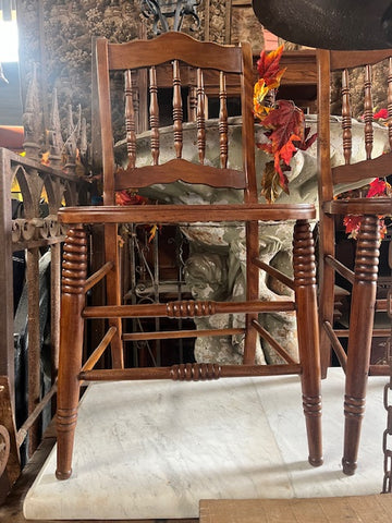 I.5045 PAR DE SILLAS ENJUNCADAS