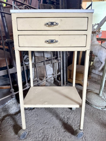 I.5059 MESA CON RUEDAS Y CAJONES