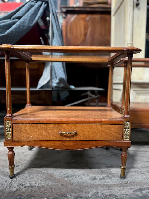 I.5064 MESITAS DE VIDRIO