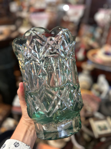 II.5011 FLORERO DE CRISTAL CORTADO