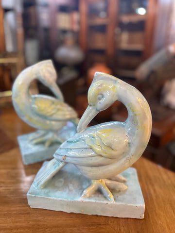 II.5018 PAR DE APOYA LIBROS DE CERÁMICA ESMALTADA