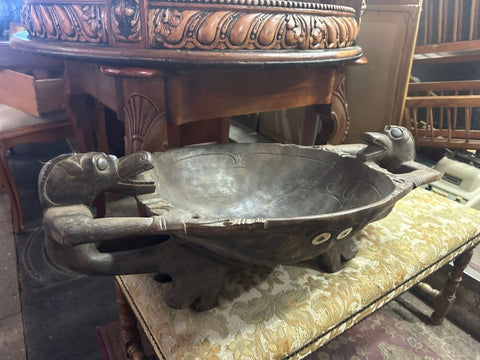 II.5021 VASIJA AFRICANA CON TALLADOS