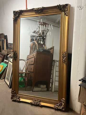 II.5022 ESPEJO BISELADO CON MARCO NUEVO DE INSPIRACIÓN ANTIGUA