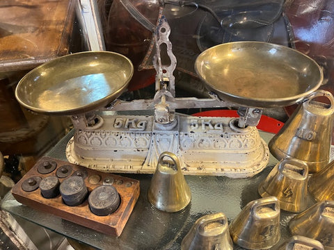 II.5048 BALANZA DE FIERRO Y BRONCE