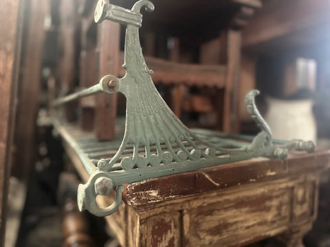 II.5060 GRAN REPISA DE FIERRO DE TREN