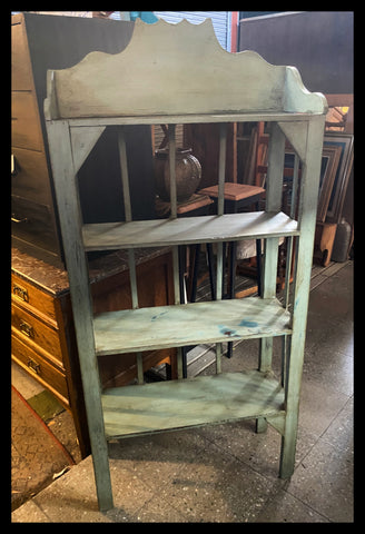 II.3896 REPISERO DE MADERA