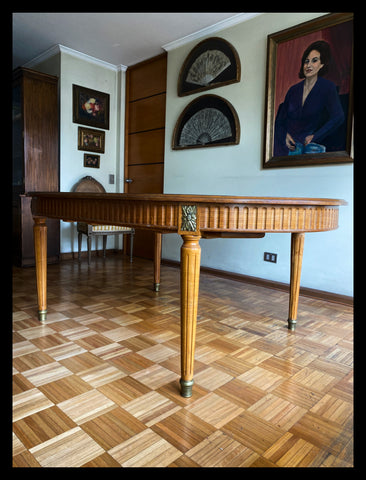 I.4455 MESA DE COMEDOR LUIS XVI