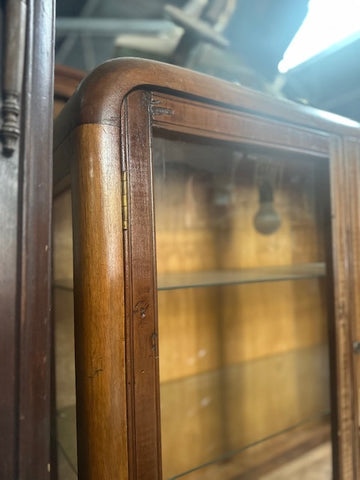 I.5055 VITRINA CURVA