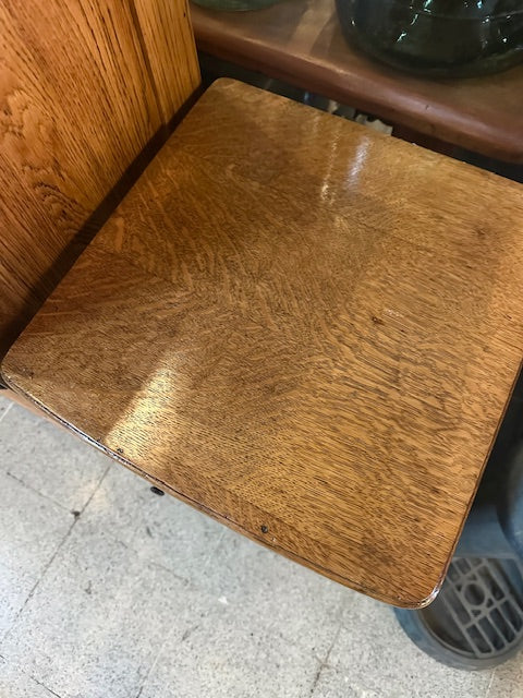 I.5066 VELADOR DE ROBLE AMERICANO