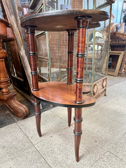 I.5070 MESITA LATERAL CON PALMERA