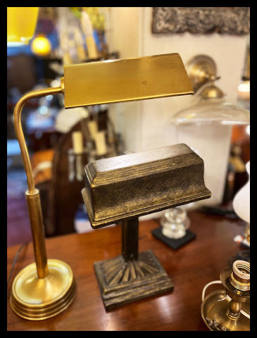 II.3448 LÁMPARAS DE ESCRITORIO