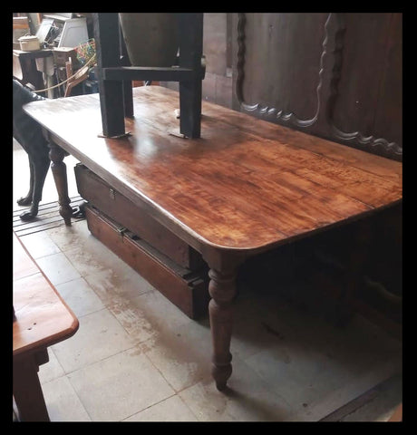 I.2231   MESA CHILENA LARGA