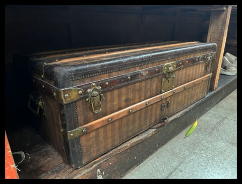 I.3980 ANTIGUO BAÚL DE VIAJE LOUIS VUITTON