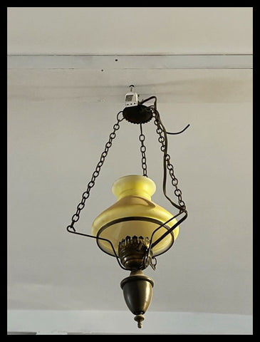 II.3452 LÁMPARA AMARILLA