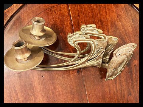 II.2857  APLIQUÉ DE PIANO