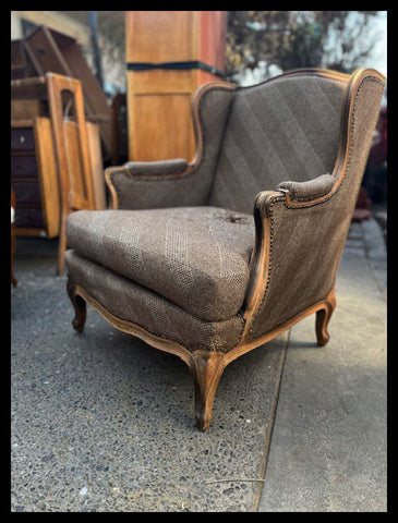 I.3993  SILLÓN UN CUERPO TAPIZ