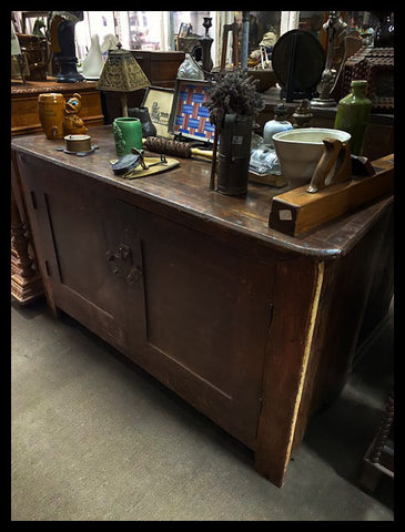 I.2938  MUBLE COLONIAL DOBLE PUERTA