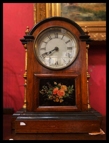 II.2869  RELOJ DE MESA